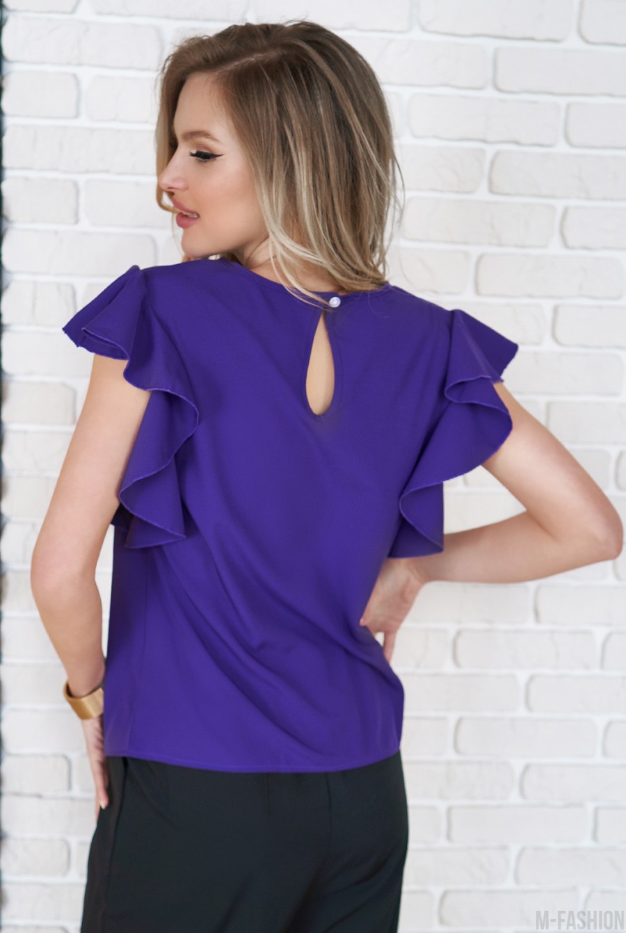 Фиолетовая блуза с вырезами и воланами- Фото 5