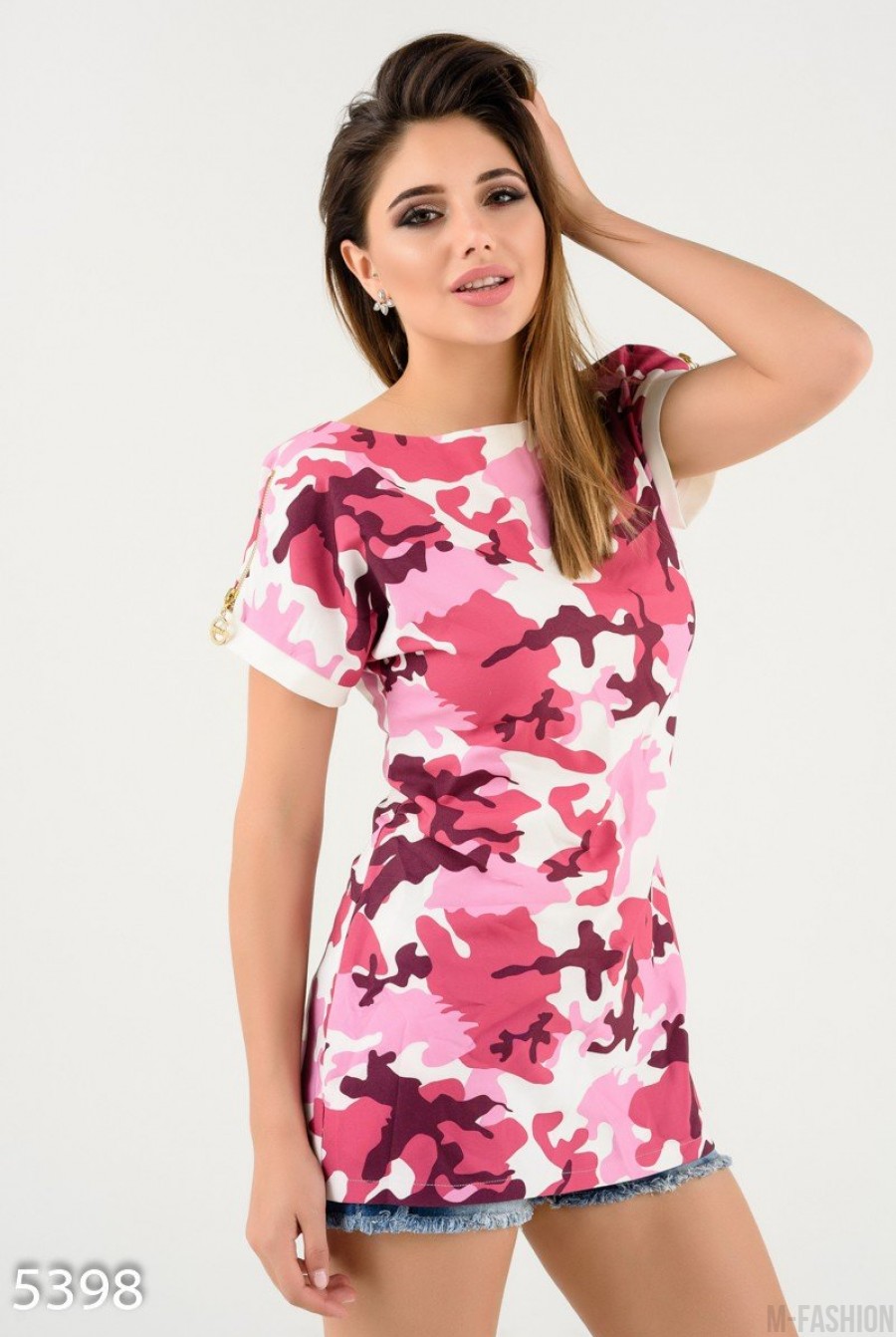 Розовая камуфляжная блузка с короткими рукавами- Фото 2