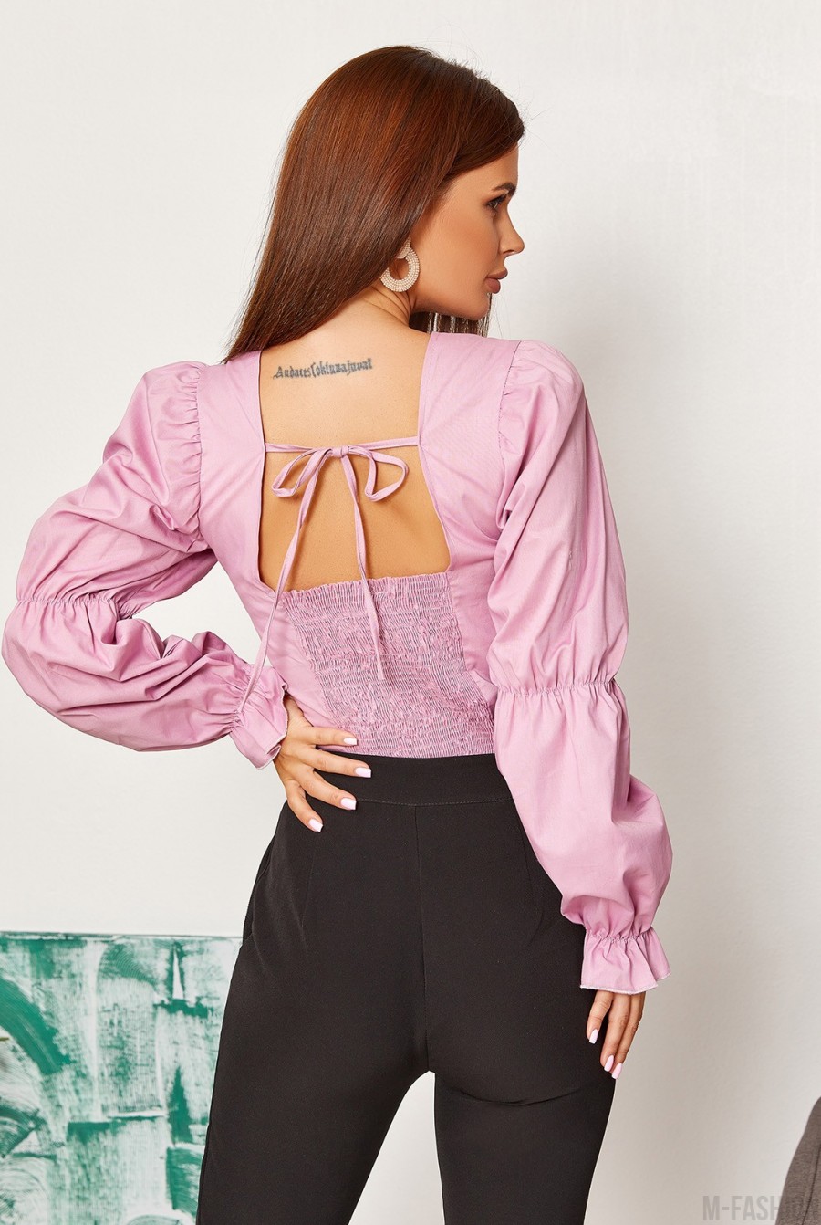 Сиреневая коттоновая блуза с жаткой на спинке- Фото 3