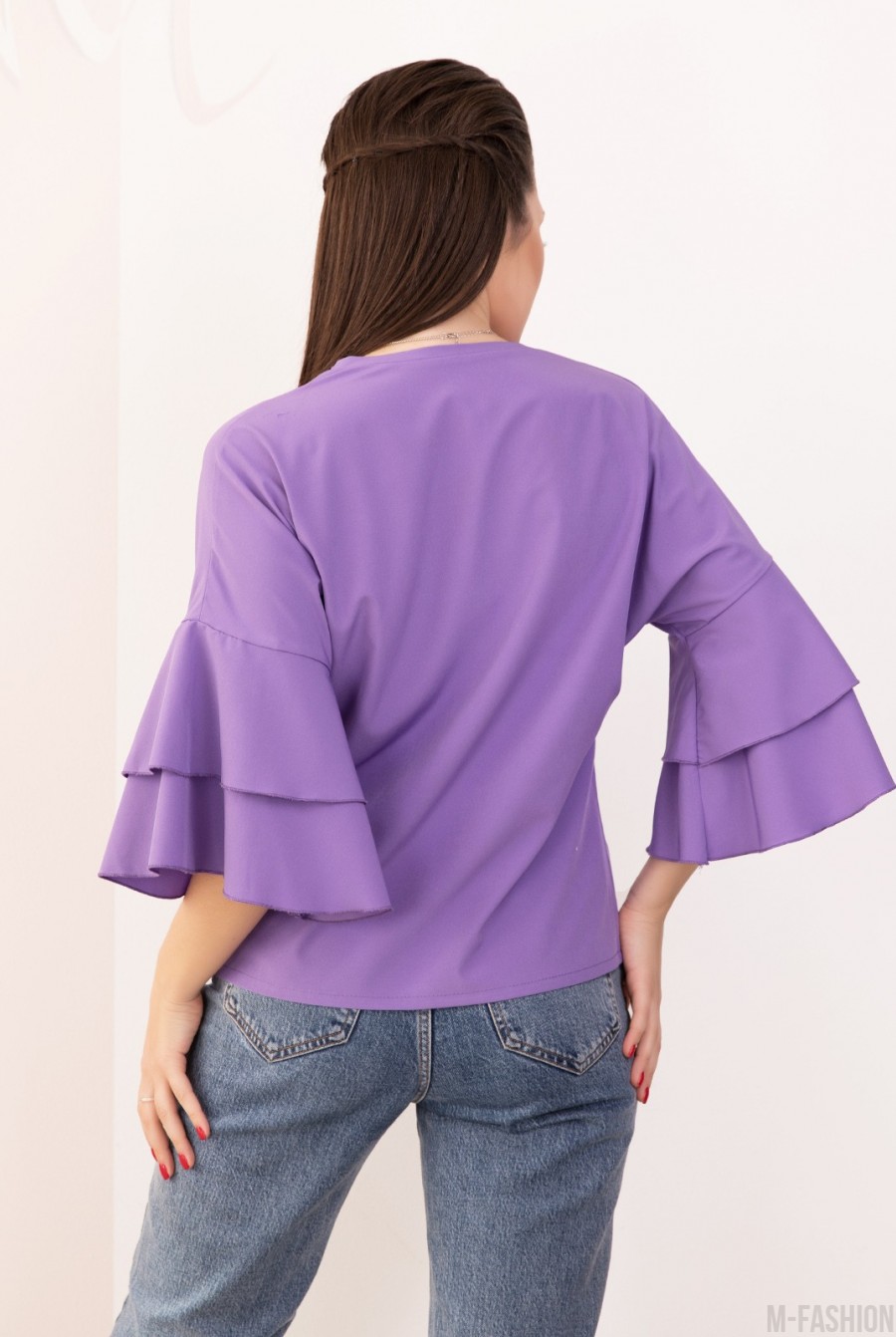 Фиолетовая блуза с воланами на рукавах- Фото 3