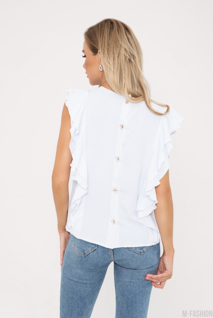 Белая блузка с рюшами и пуговицами на спинке- Фото 3