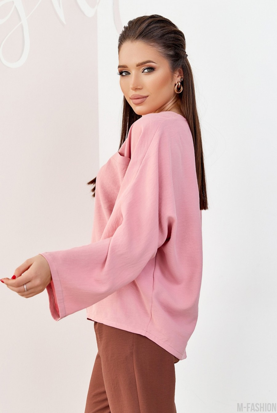 Розовая свободная блуза с карманом- Фото 2