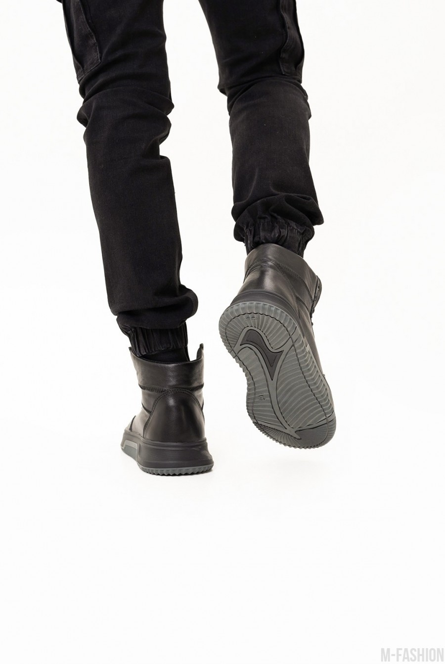 Черные ботинки из натуральной кожи на меху- Фото 3