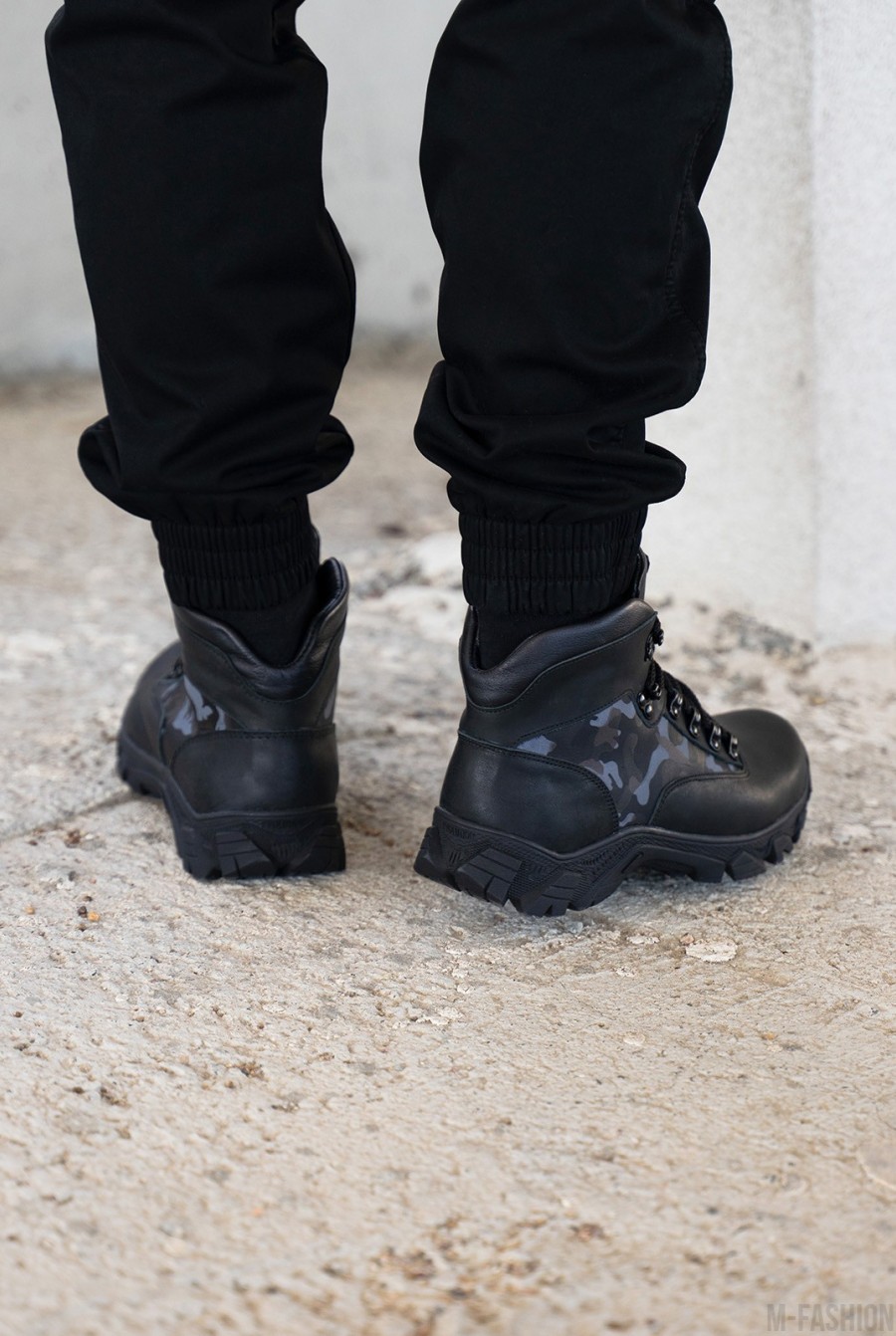 Черные кожаные ботинки на меху в стиле милитари- Фото 4
