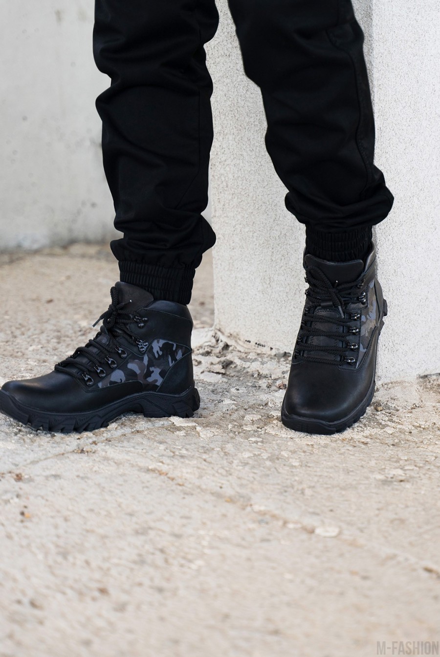 Черные кожаные ботинки на меху в стиле милитари- Фото 2