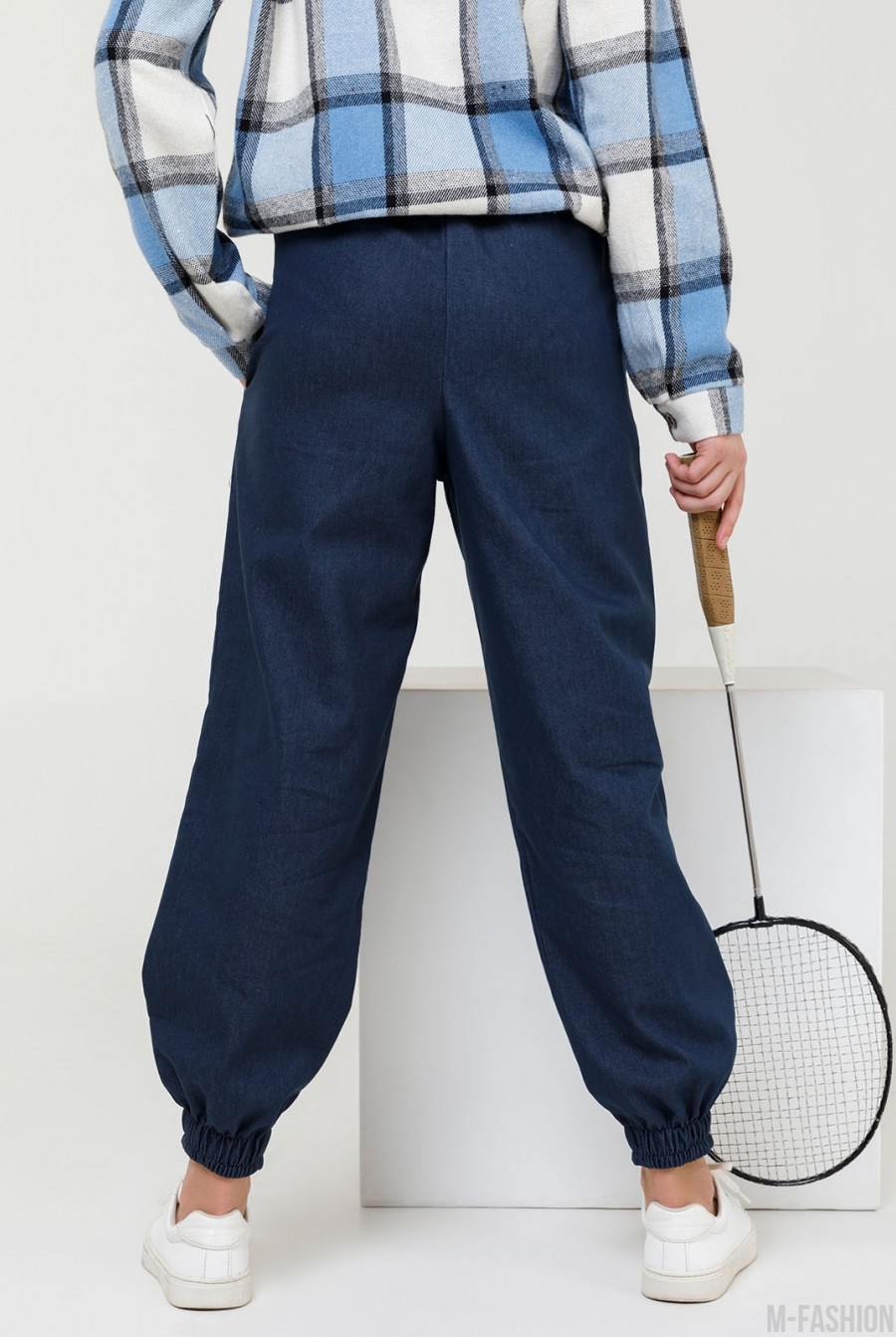 Синие джинсовые брюки джоггеры- Фото 3