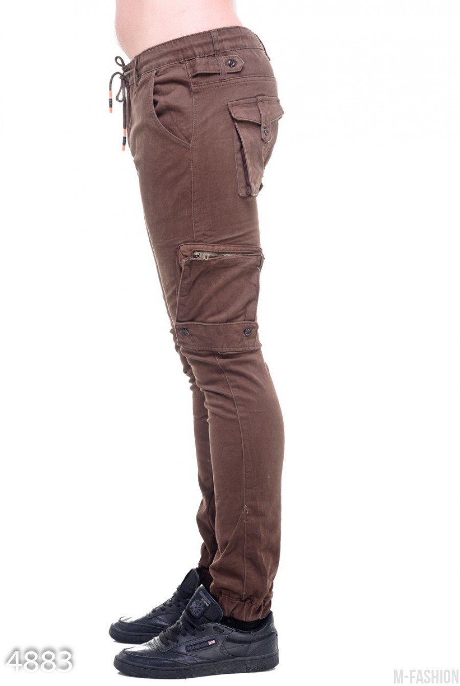 Темно-коричневые мужские брюки с боковыми и задними накладными карманами- Фото 3