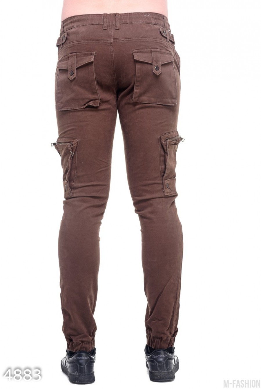 Темно-коричневые мужские брюки с боковыми и задними накладными карманами- Фото 4