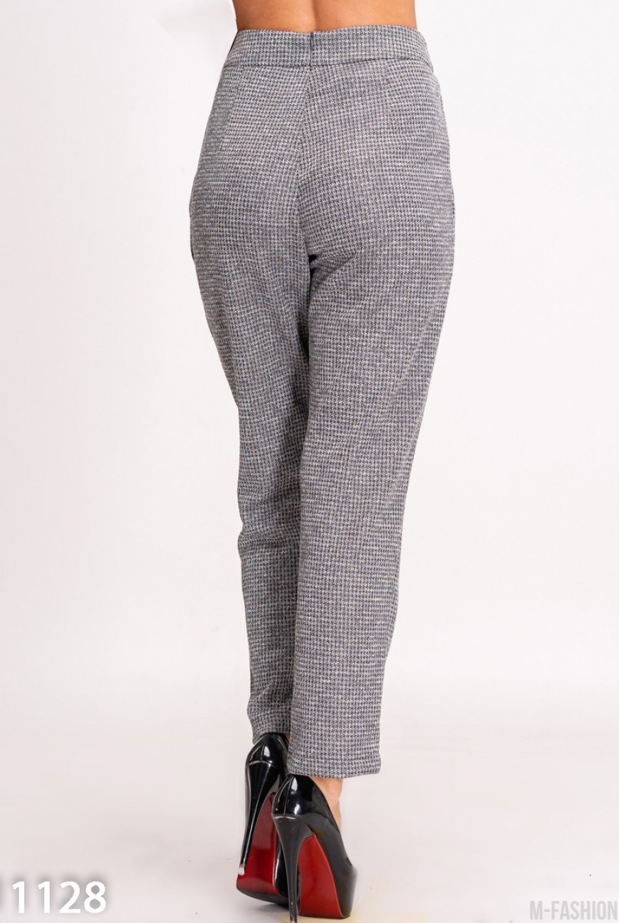 Серые классические брюки с принтом "гусиная лапка"- Фото 5