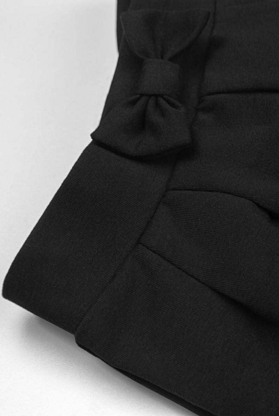 Черные брюки из футера на резинке и с подворотами- Фото 6