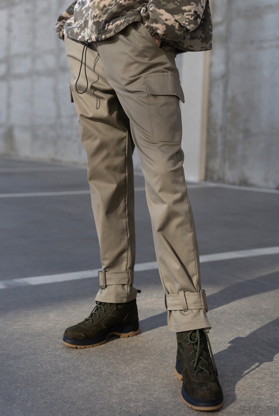 Коттоновые брюки цвета хаки в стиле милитари - Фото 1