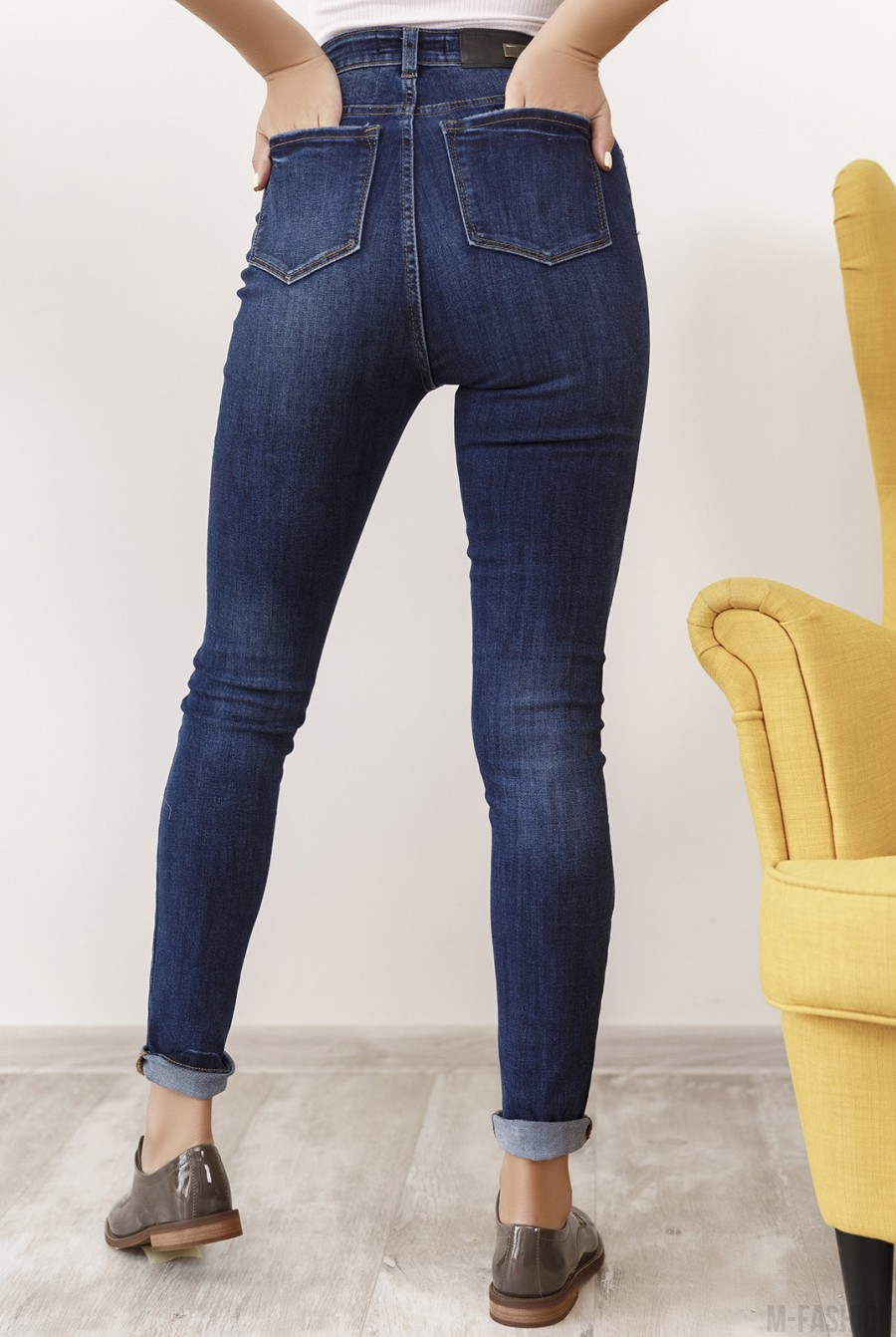 Синие джинсы скинни с потертостями- Фото 3
