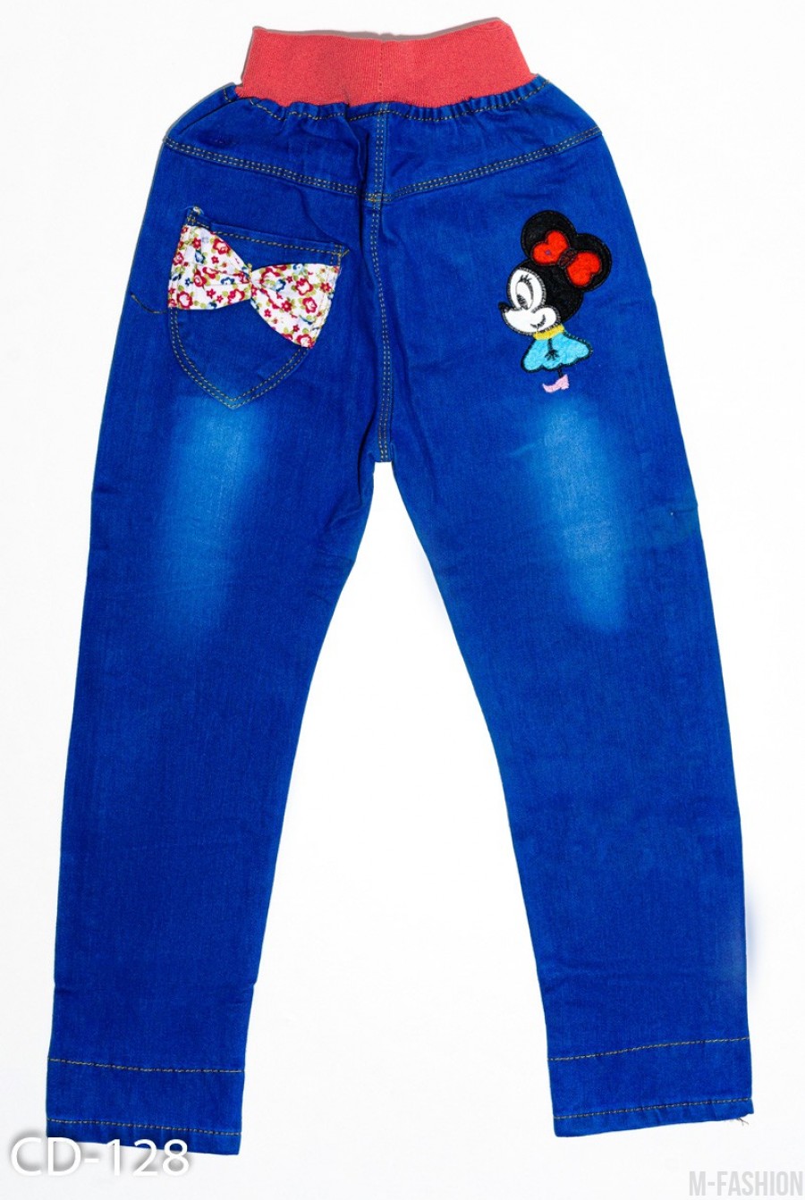 Синие джинсы на розовой резинке с нашивками и потертостями- Фото 2