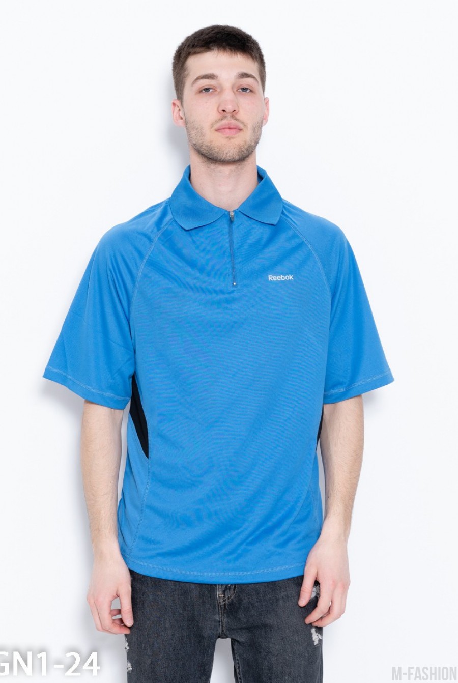 Синяя спортивная футболка с воротником - Фото 1