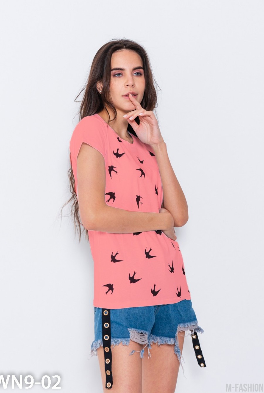 Розовая футболка из трикотажа с птичьим принтом- Фото 3