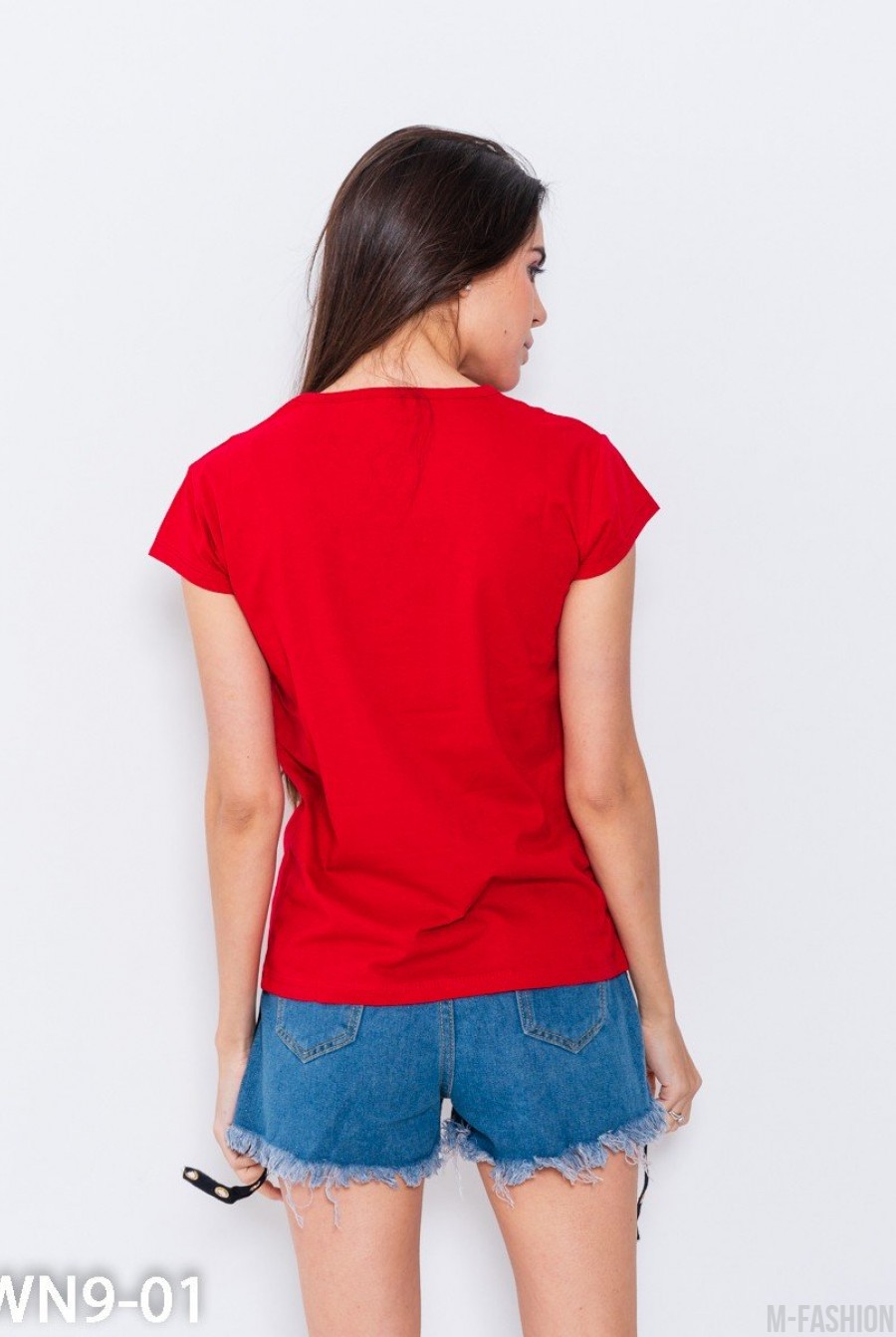 Тонкая красная футболка с летним принтом- Фото 3