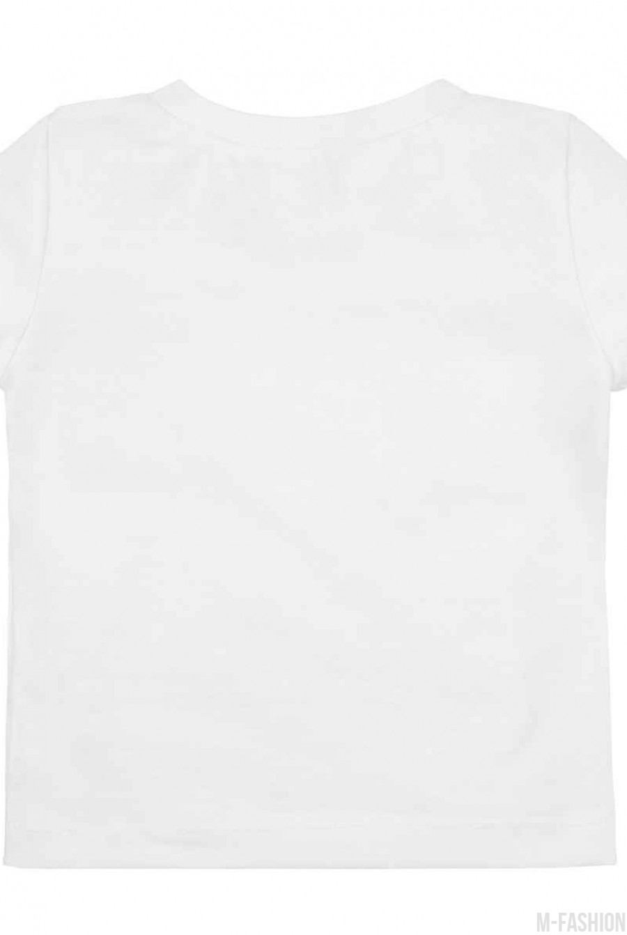 Белая трикотажная футболка с короткими рукавами и принтом- Фото 3
