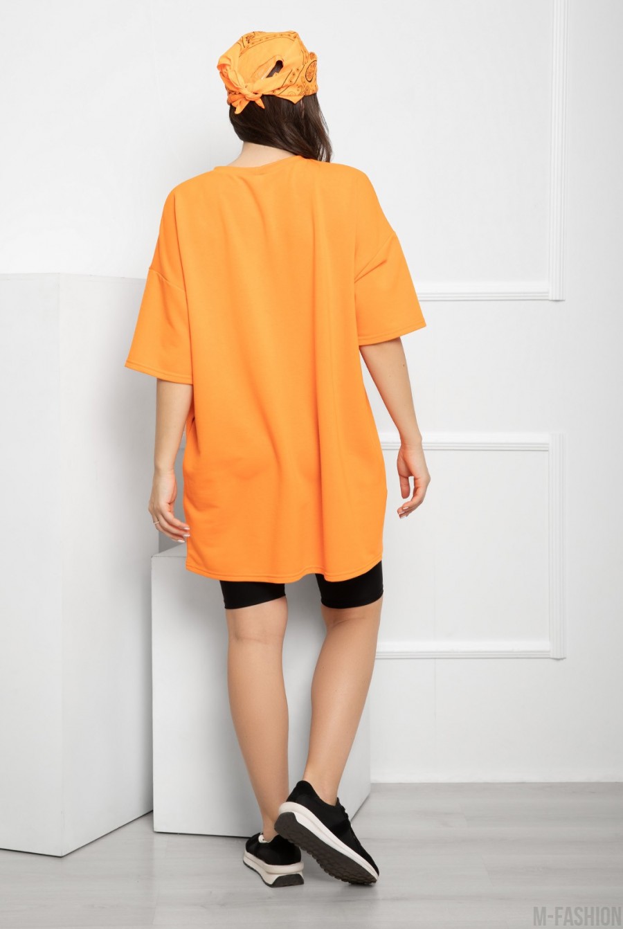 Оранжевая свободная трикотажная футболка- Фото 3