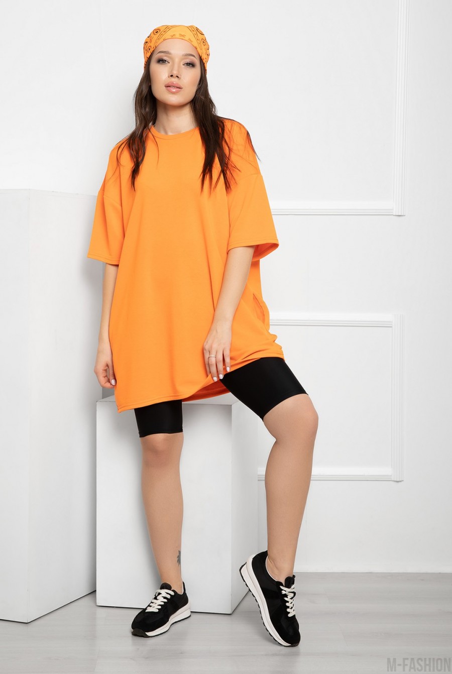 Оранжевая свободная трикотажная футболка - Фото 1