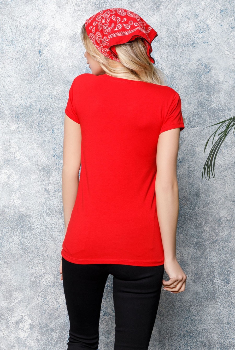 Красная трикотажная однотонная футболка- Фото 3