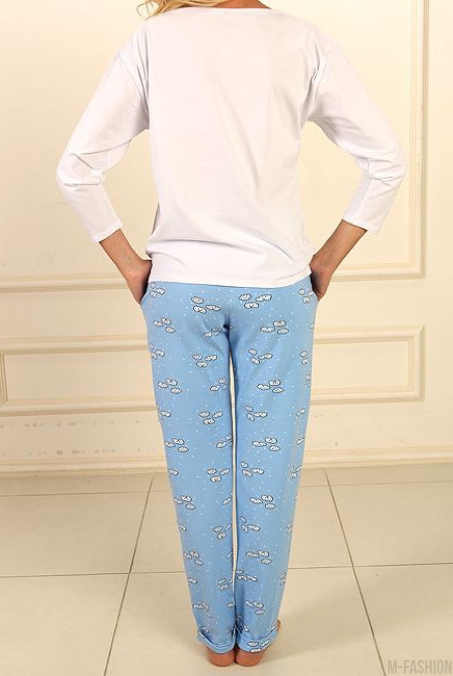 Бело-голубая брючная пижама с длинными рукавами- Фото 4
