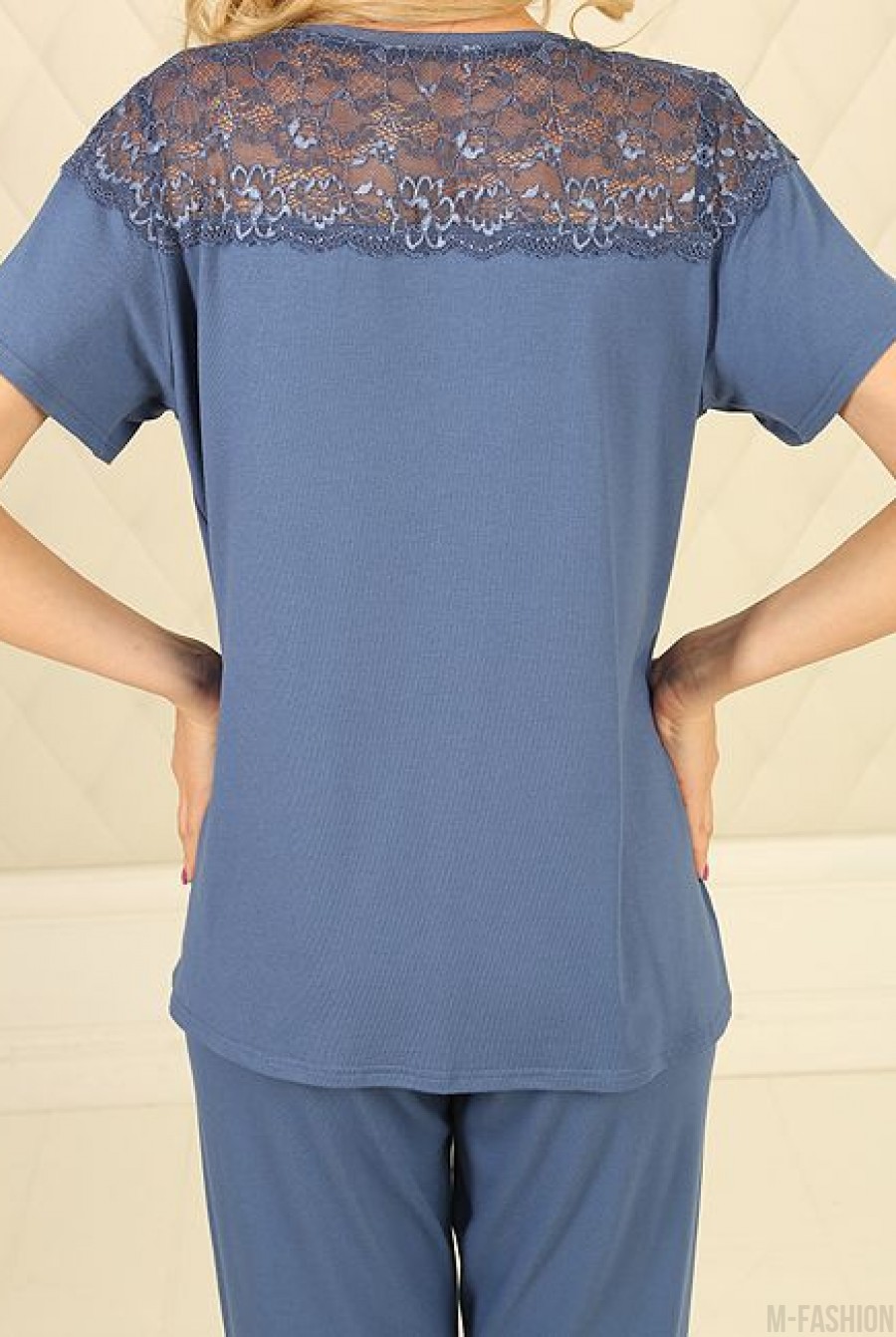 Светло-синяя свободная брючная пижама- Фото 2