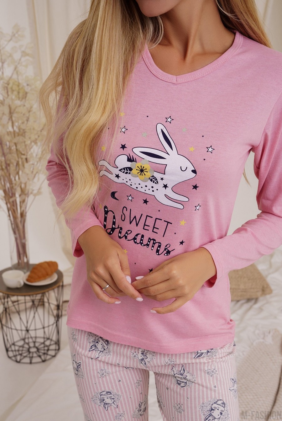 Розовая хлопковая брючная пижама с зайцами- Фото 4