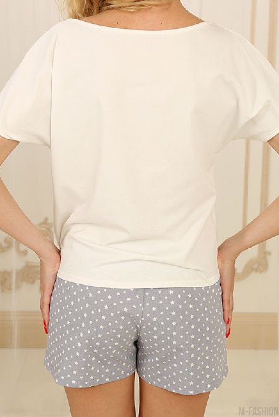 Серо-белая пижама с шортами и карманом- Фото 6