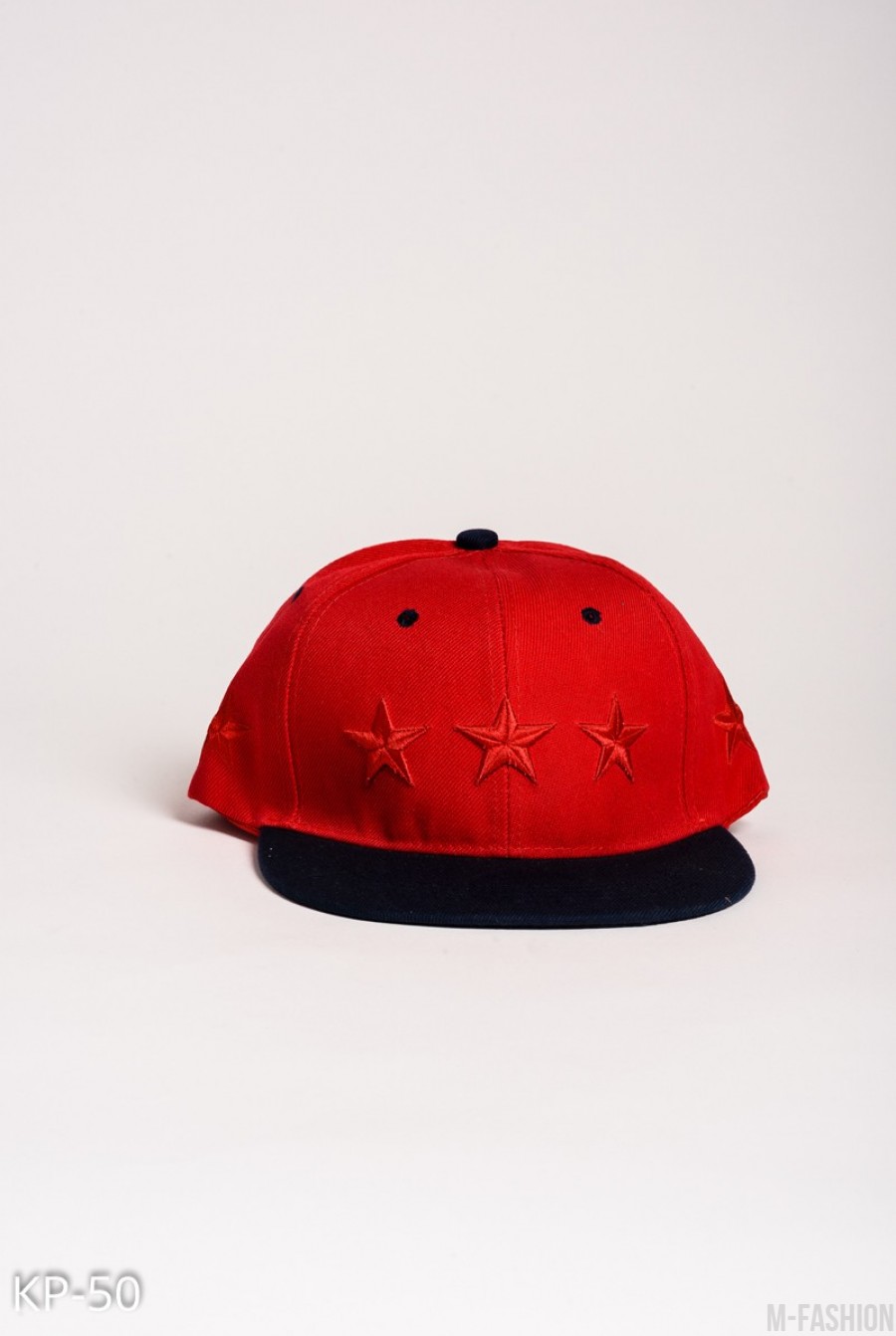 Красная кепка с красными вышитыми звездами - Фото 1