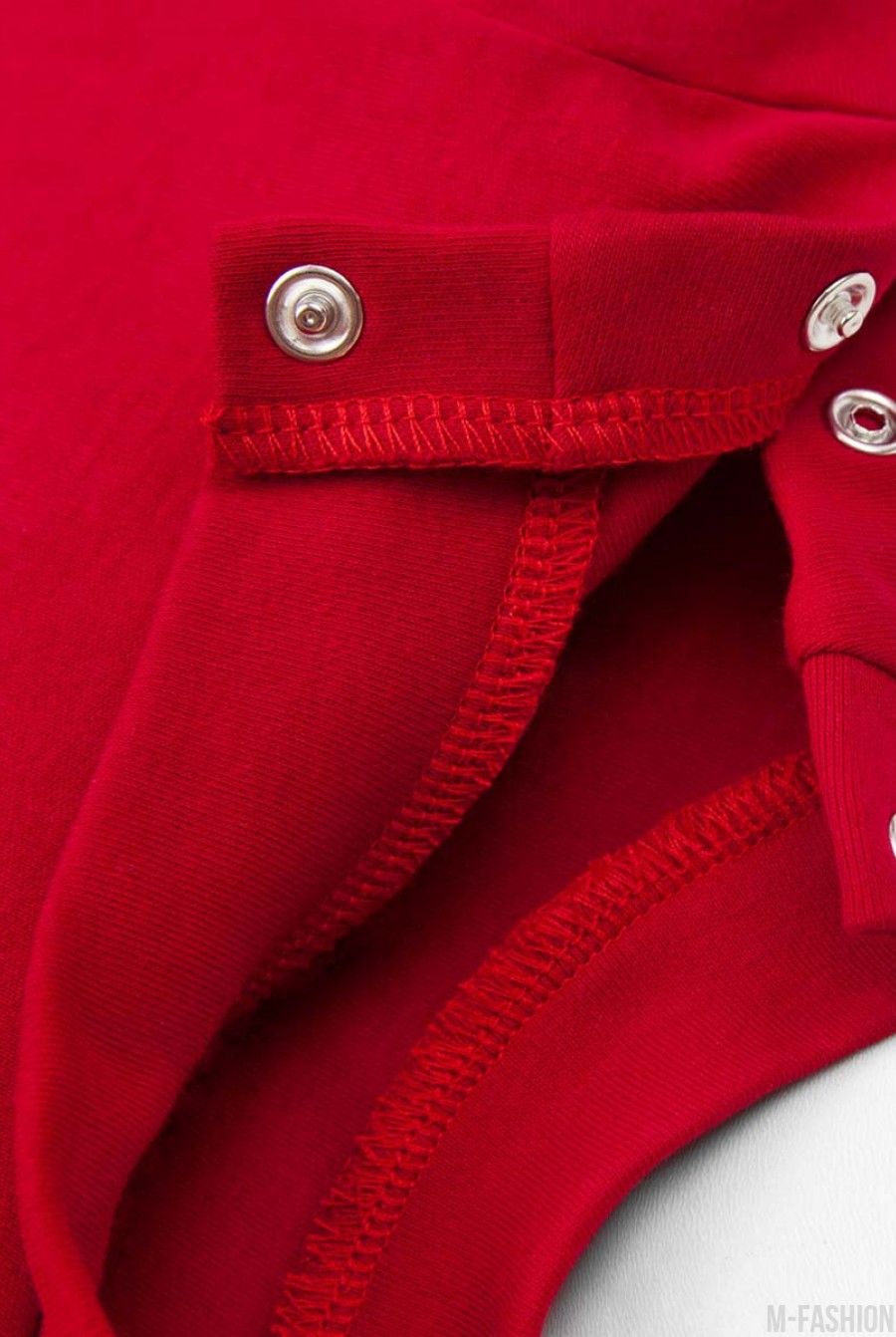 Красная трикотажная кофта с высоким горлом и принтом- Фото 5
