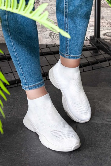 Белые летние текстильные кроссовки