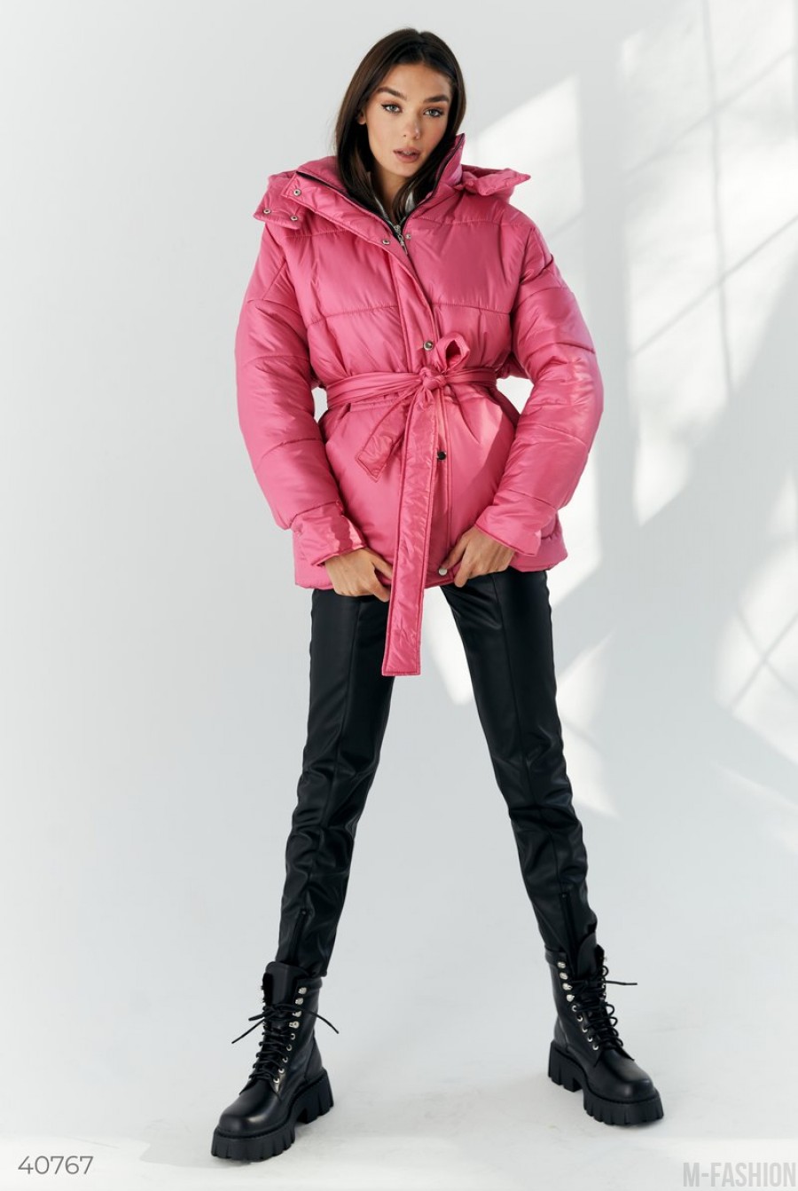 Теплая куртка яркого цвета фуксия - Фото 1