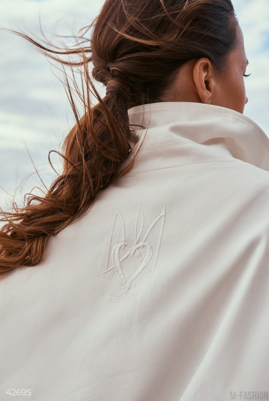 Коттоновая куртка в молочном оттенке 'Незалежна'- Фото 7