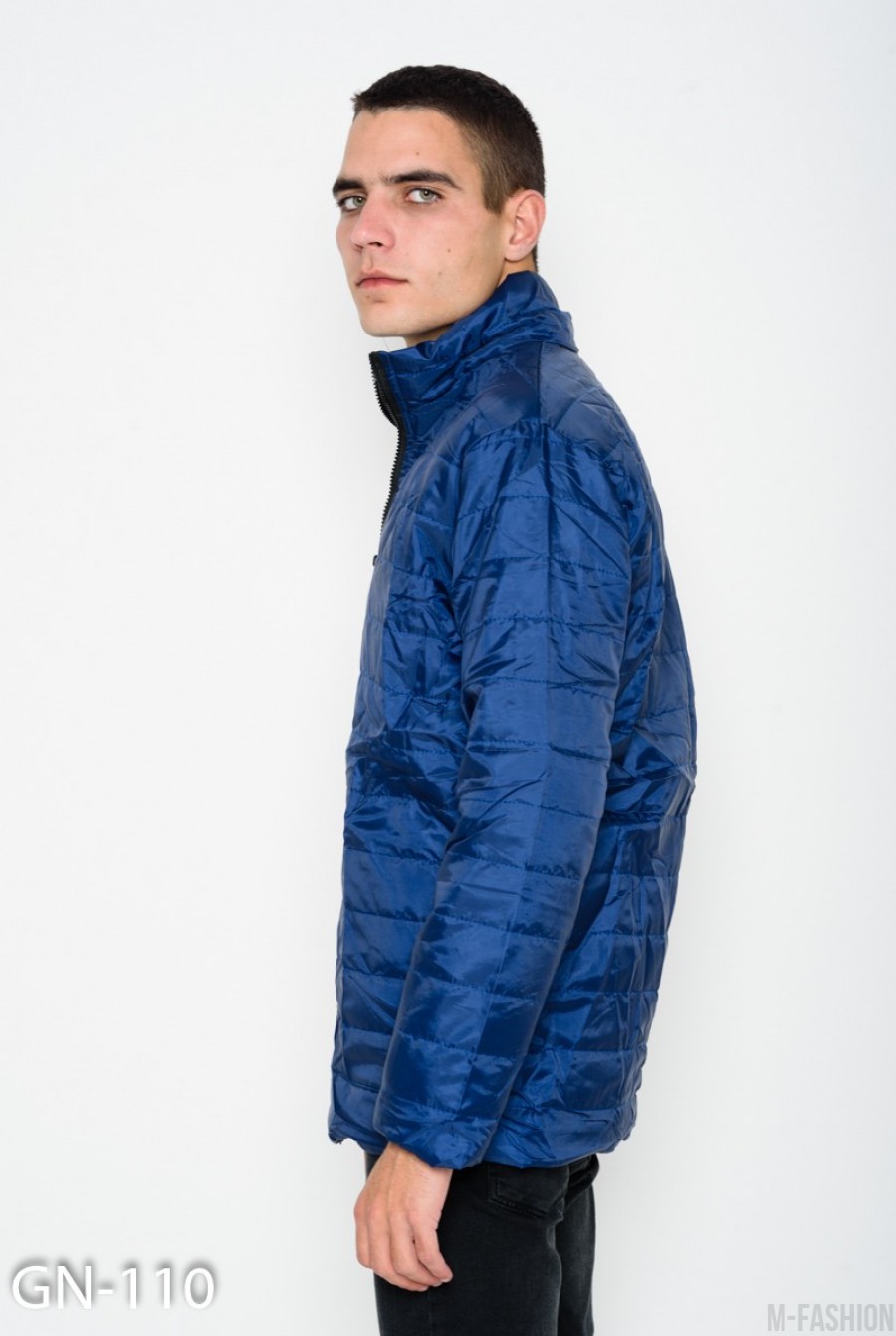 Синяя стеганая легкая куртка на молнии с потайными карманами- Фото 2