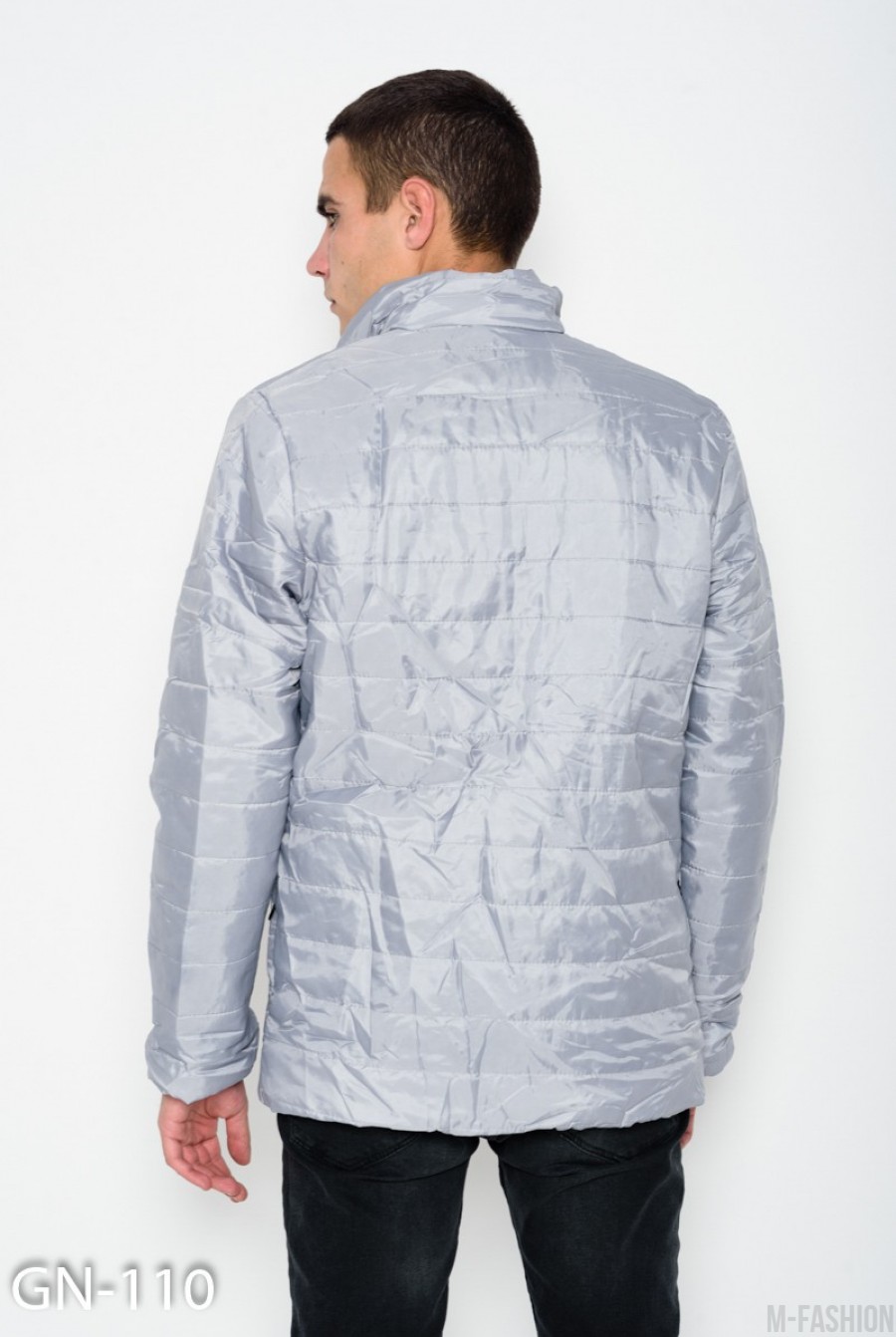 Серая стеганая легкая куртка на молнии с потайными карманами- Фото 3