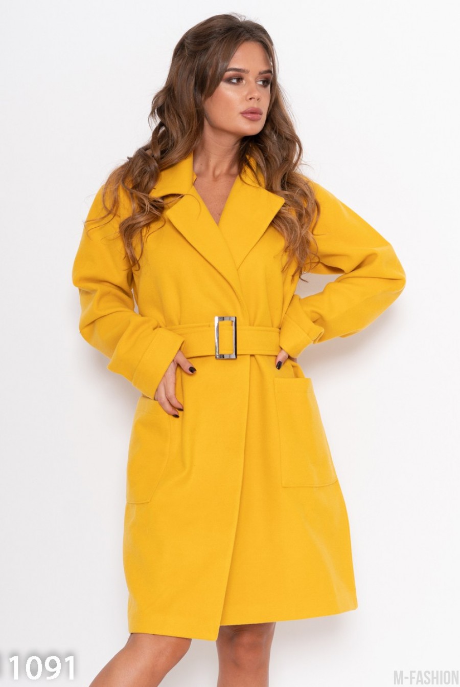 Желтое кашемировое однобортное пальто с карманами- Фото 2
