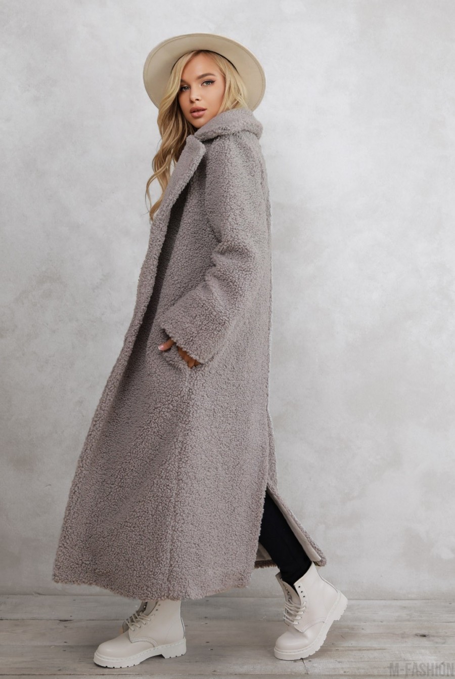 Серое удлиненное фактурное шерстяное пальто- Фото 2