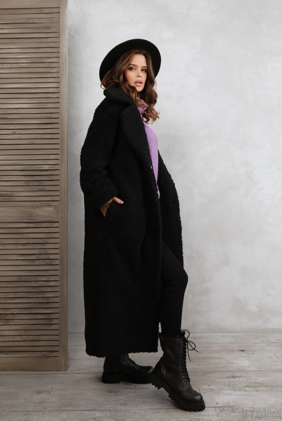 Черное удлиненное шерстяное пальто- Фото 2