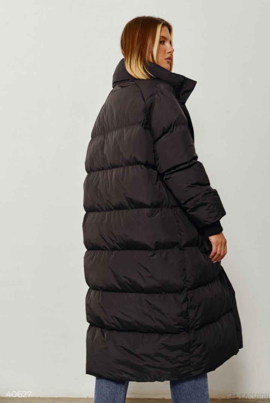 Стеганое черное пальто oversize- Фото 7