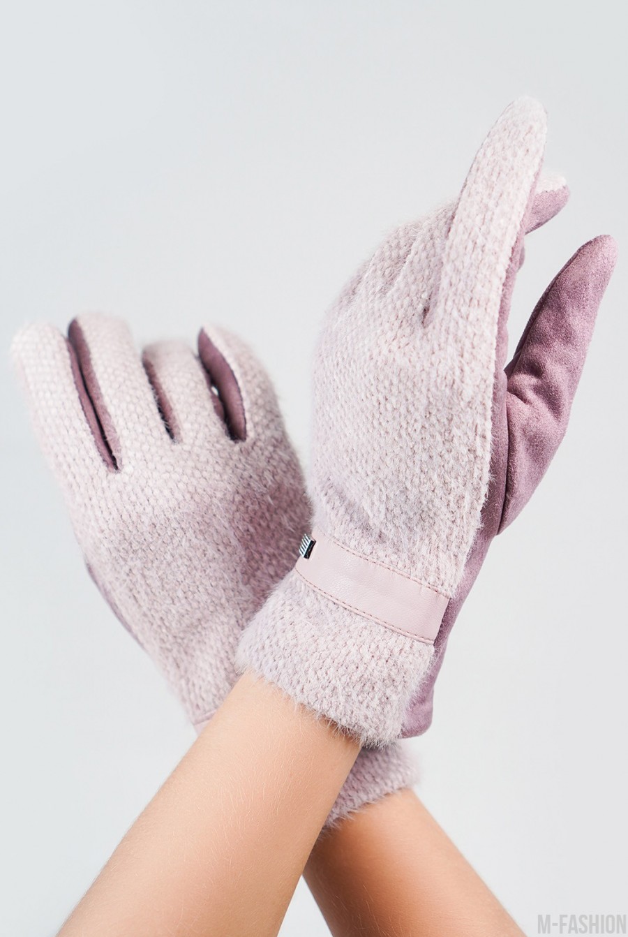 Сиреневые комбинированные перчатки с фактурной вставкой- Фото 2