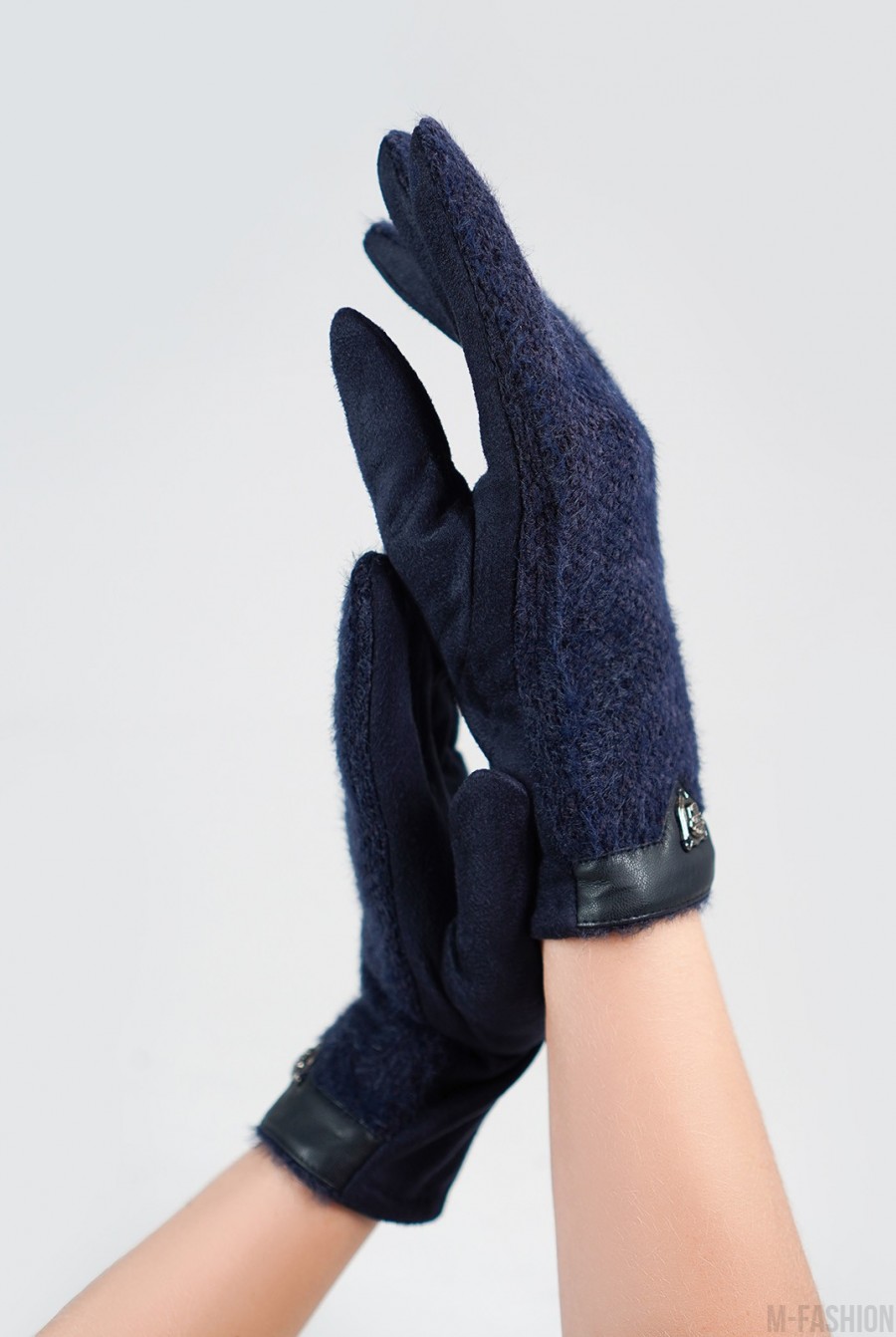 Синие комбинированные перчатки с фактурной вставкой - Фото 1