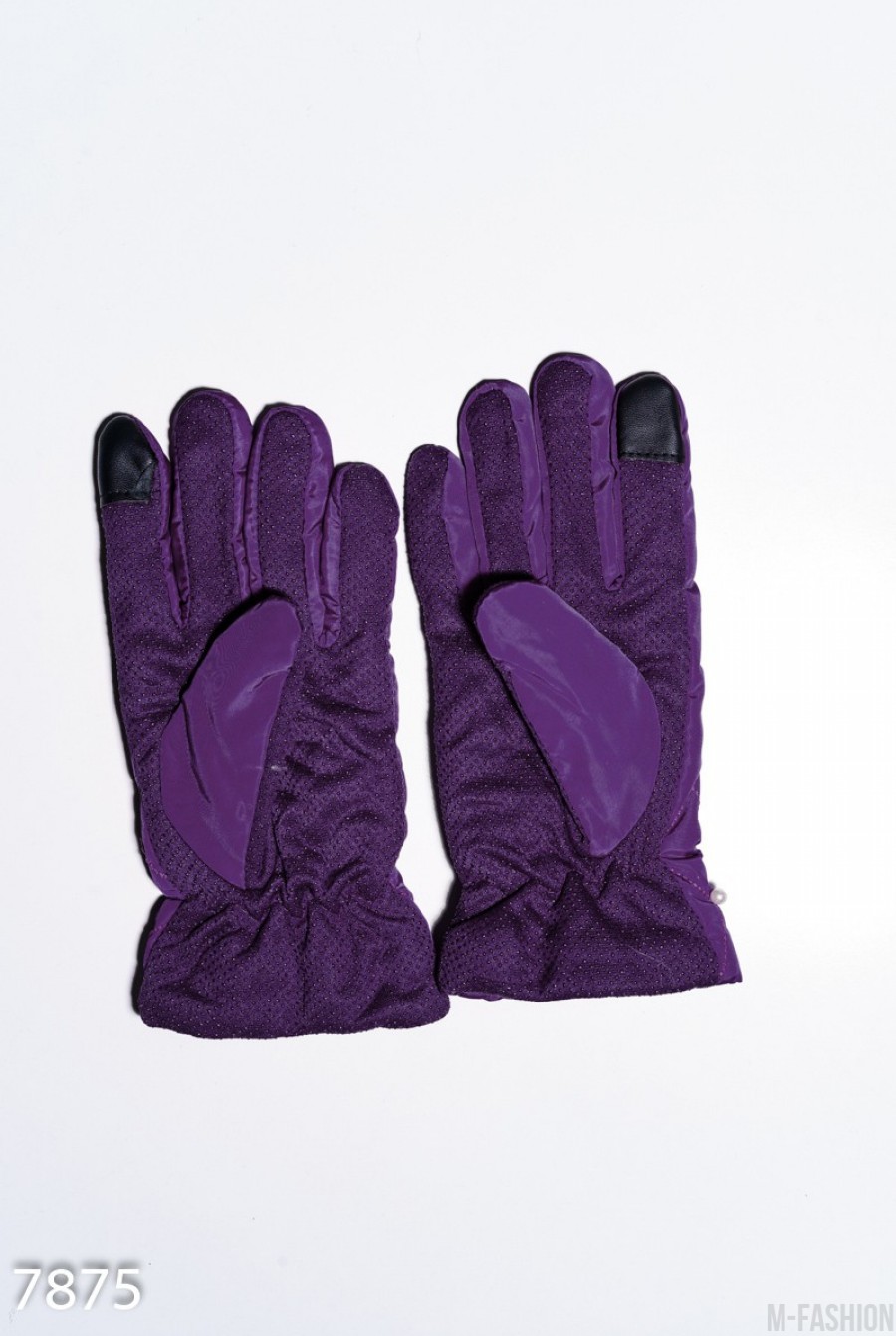 Фиолетовые теплые перчатки с антискользящим покрытием и декорированными манжетами- Фото 2