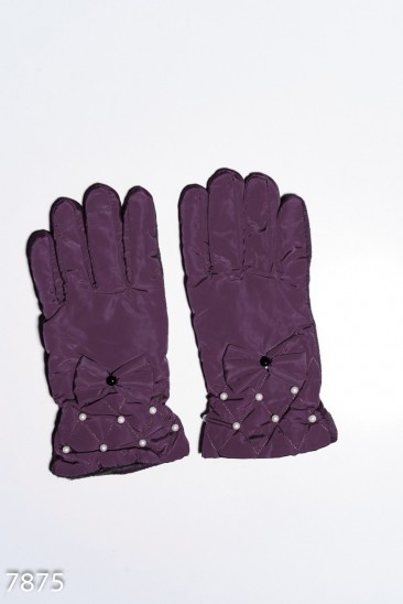 Сиреневые теплые перчатки с антискользящим покрытием и декорированными манжетами