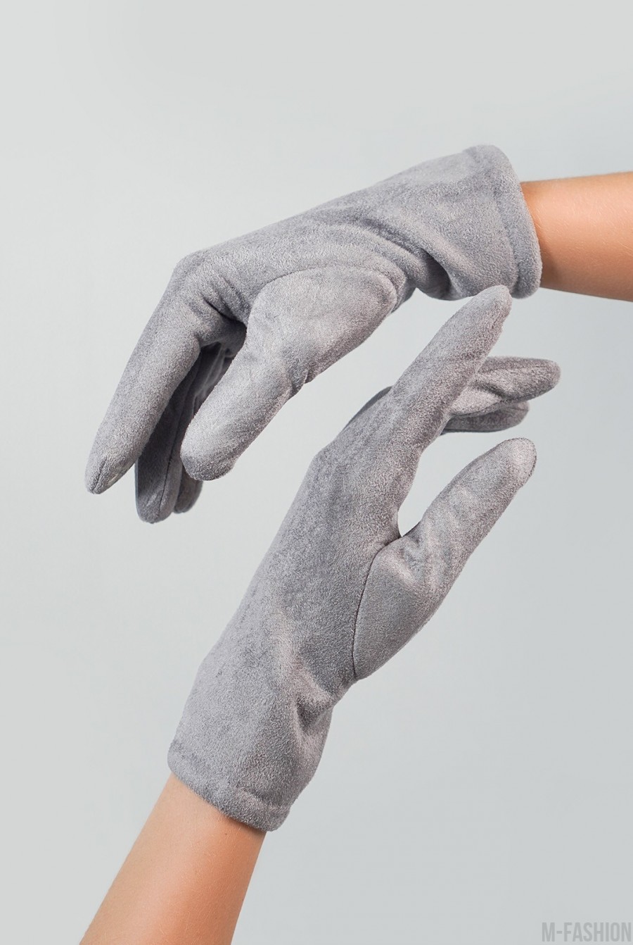 Серые однотонные перчатки из эко-замши на меху- Фото 2