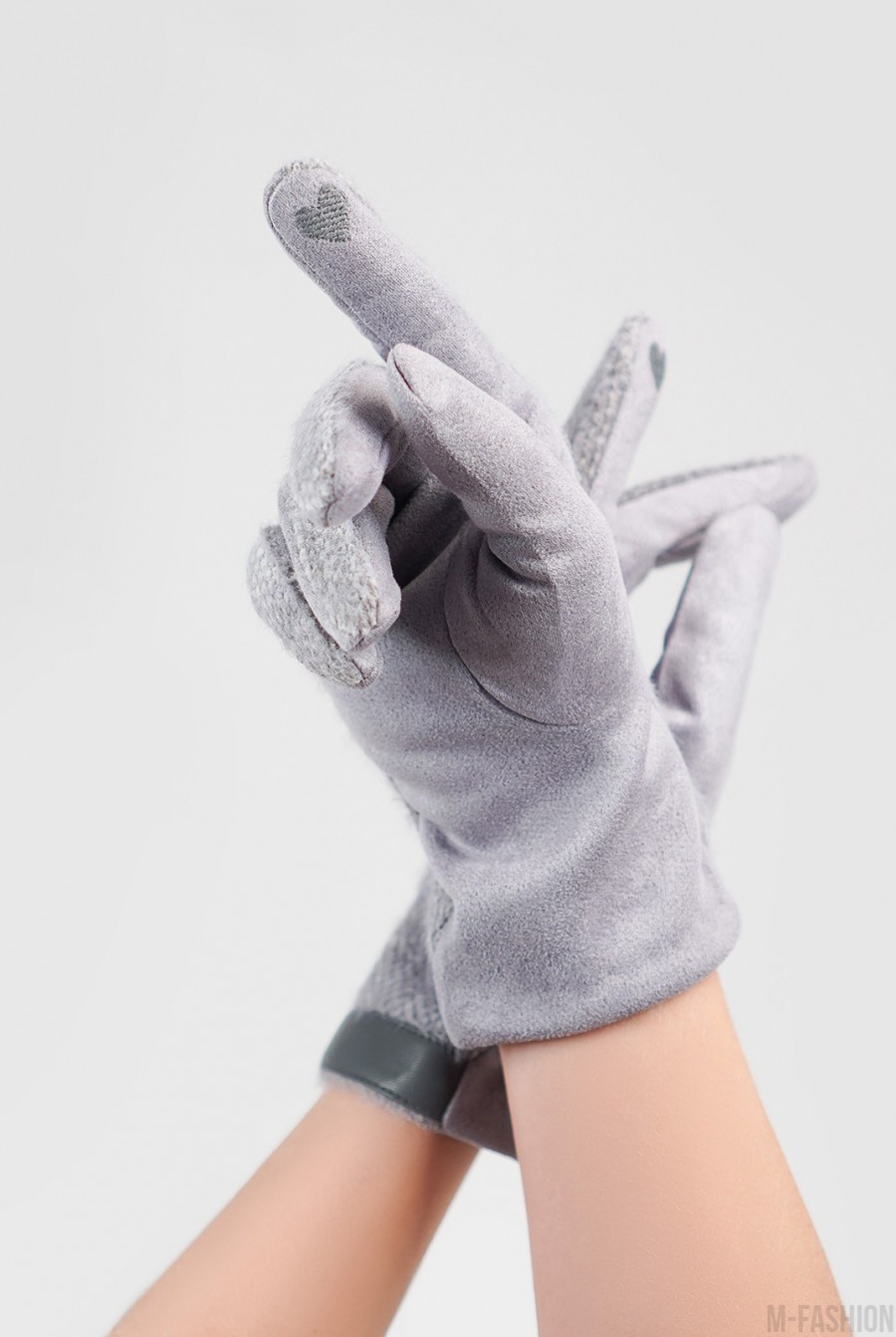Серые комбинированные перчатки с фактурной вставкой- Фото 3