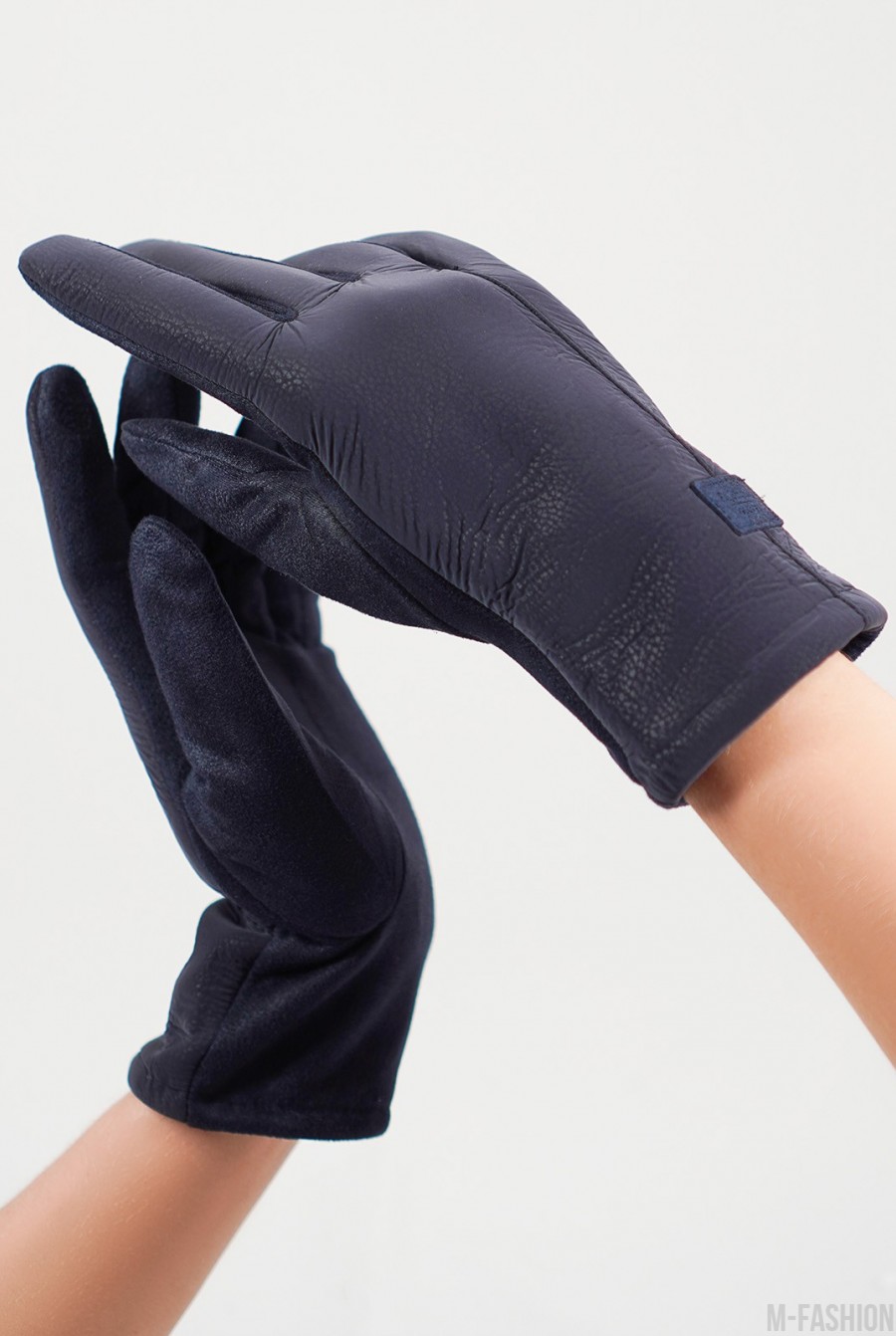Синие замшевые комбинированные перчатки на меху- Фото 2