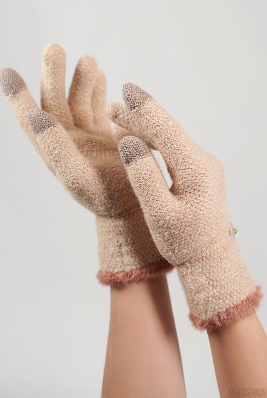 Бежевые шерстяные вязаные перчатки- Фото 2