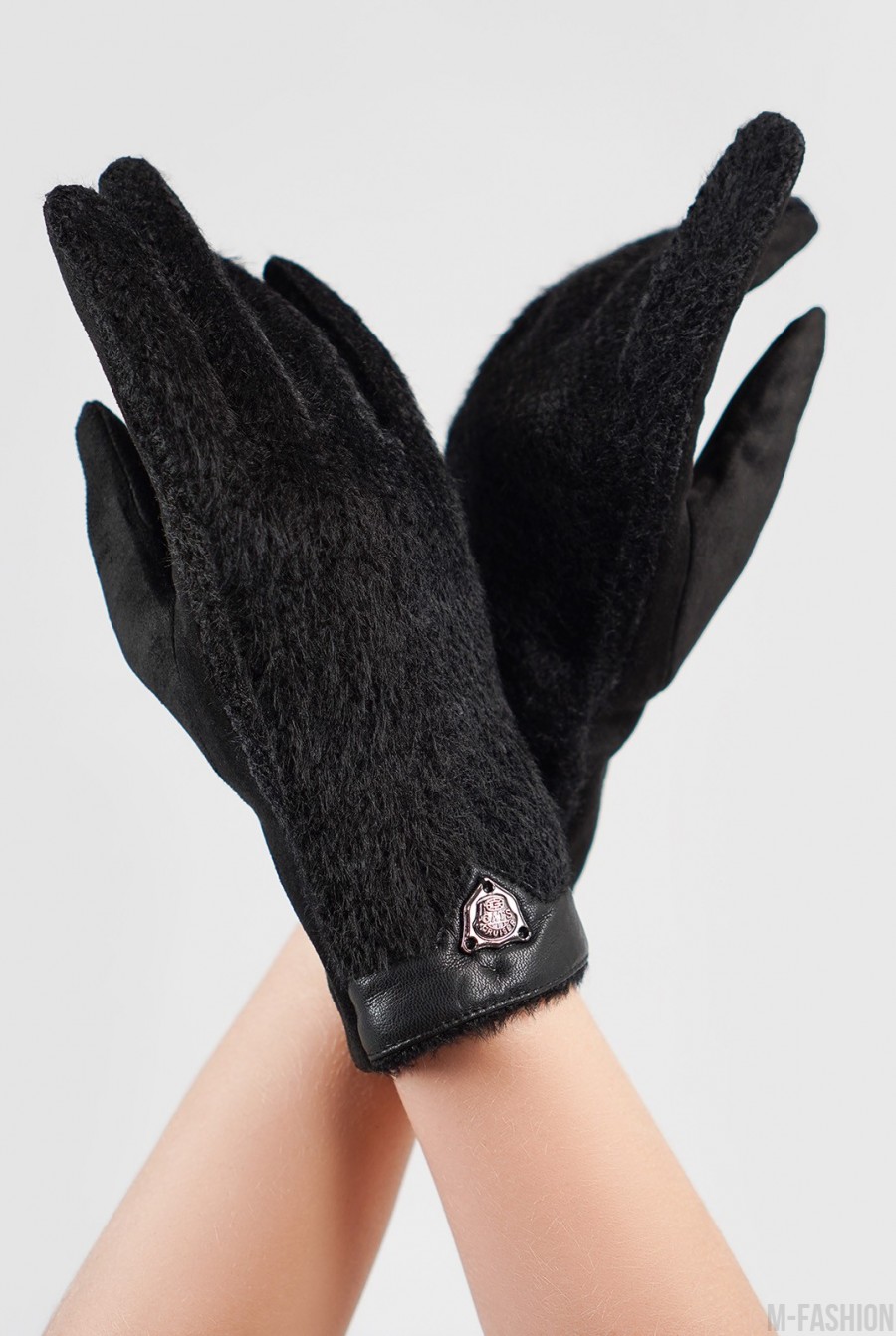 Черные комбинированные перчатки с фактурной вставкой - Фото 1
