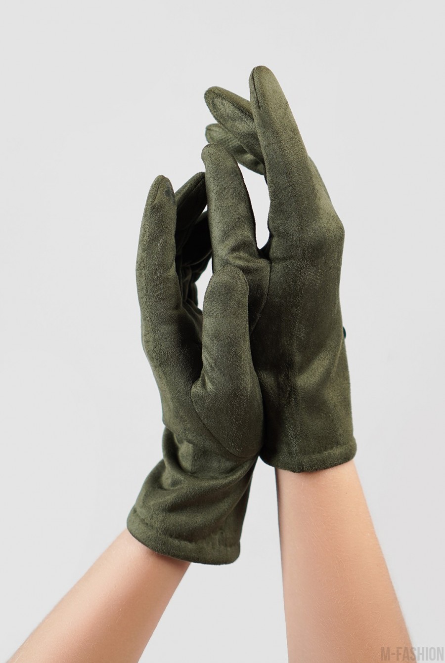 Утепленные перчатки цвета хаки из эко-замши - Фото 1