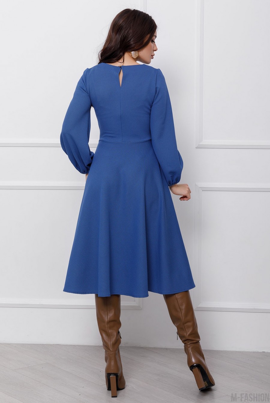 Синее классическое платье с объемными рукавами- Фото 3